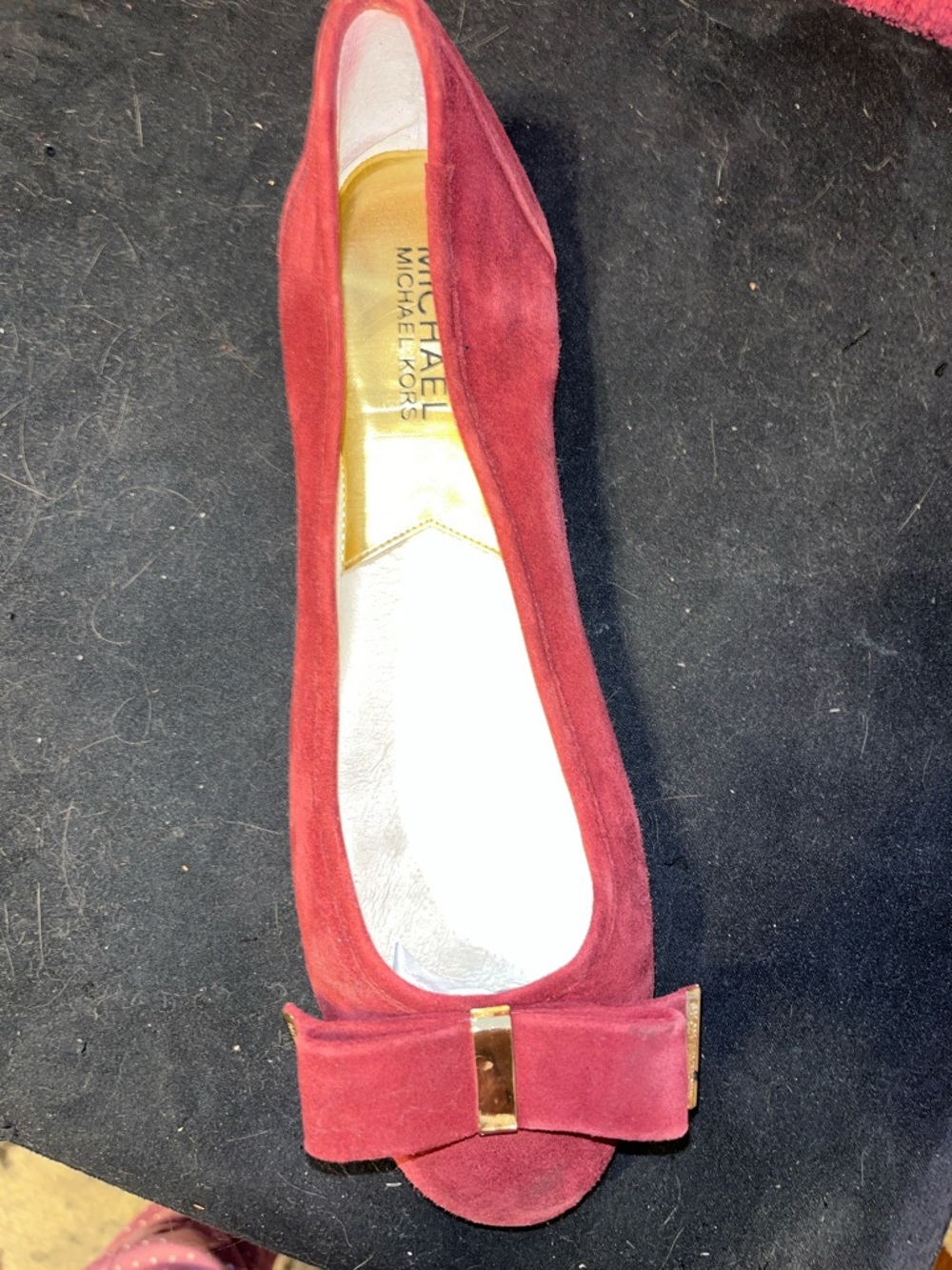 MICHAEL KORS KIERA BURGUNDY SUEDE BALLET FLAT WITH BIW AND GOLD ACCENT SIZE 9 - Picture 3 of 10